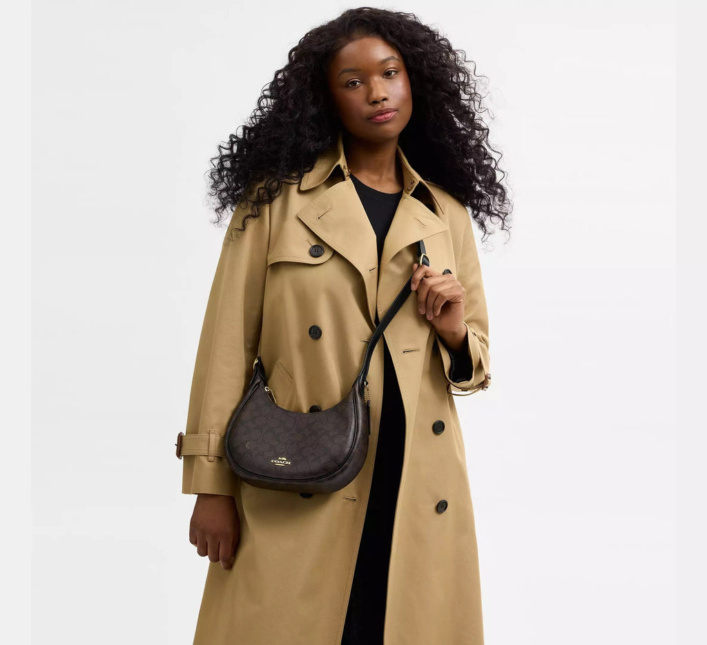 Emily Shoulder Bag In Signature Canvas