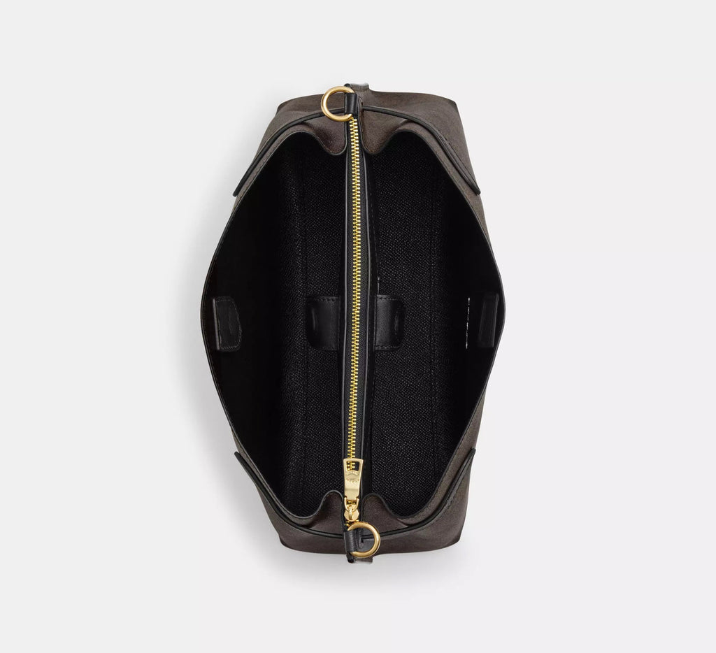 Hanna Shoulder Bag In Signature Canvas