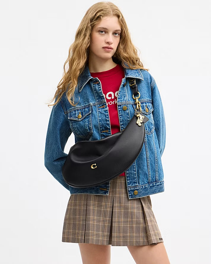 PAIGE SLING BAG Secondary image