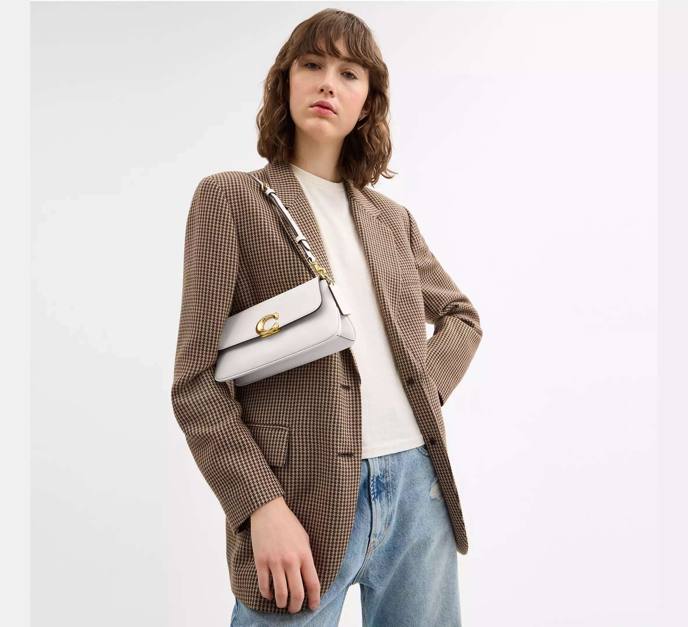 Coach Jet Shoulder Bag Secondary image