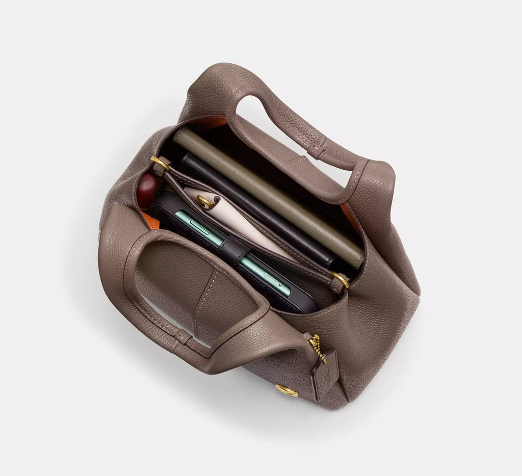Coach Lana Shoulder Bag 23