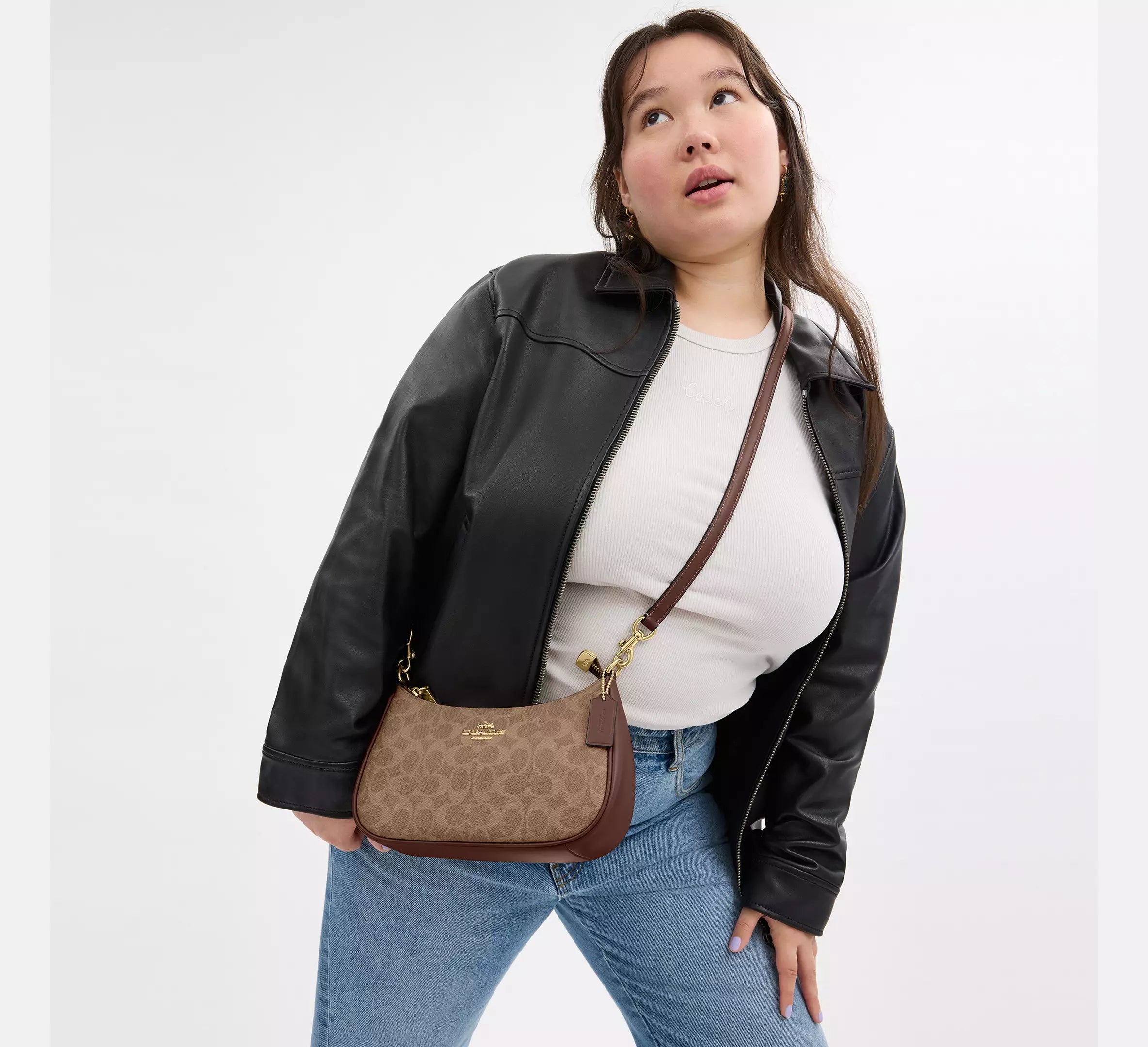 Coach Teri Shoulder Bag In Signature Canvas Secondary image